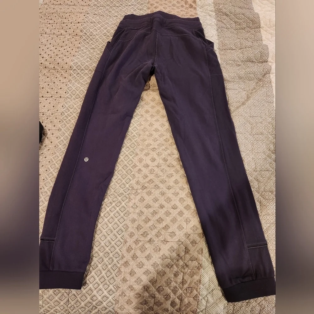 NWOT Lululemon Base Runner Pants